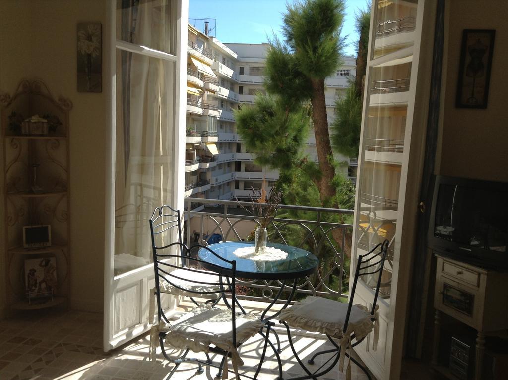 Cannes, Croisette, Palais Miramar Værelse billede